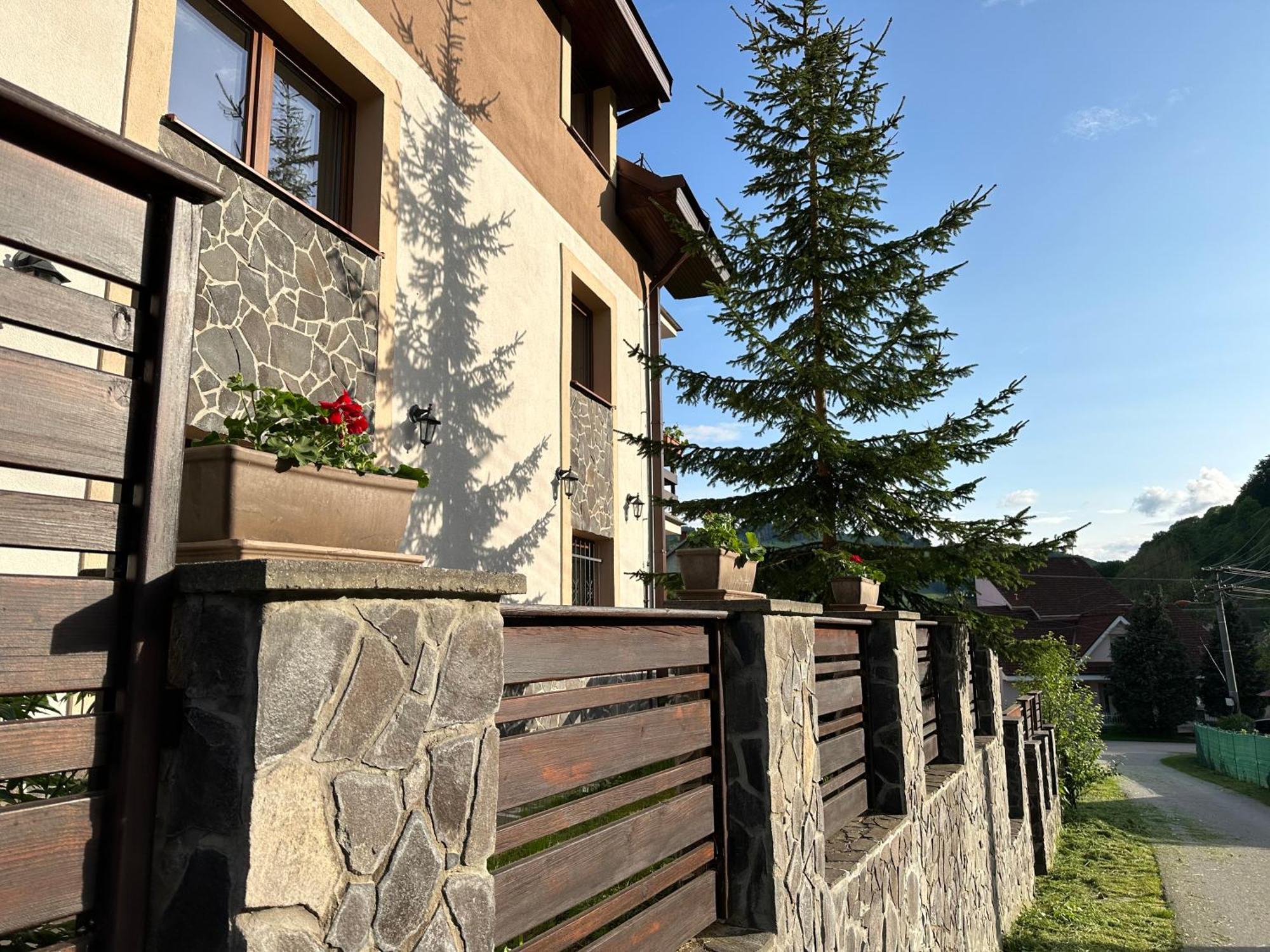 Holiday Home Skalka Mýto pod Ďumbierom Eksteriør billede